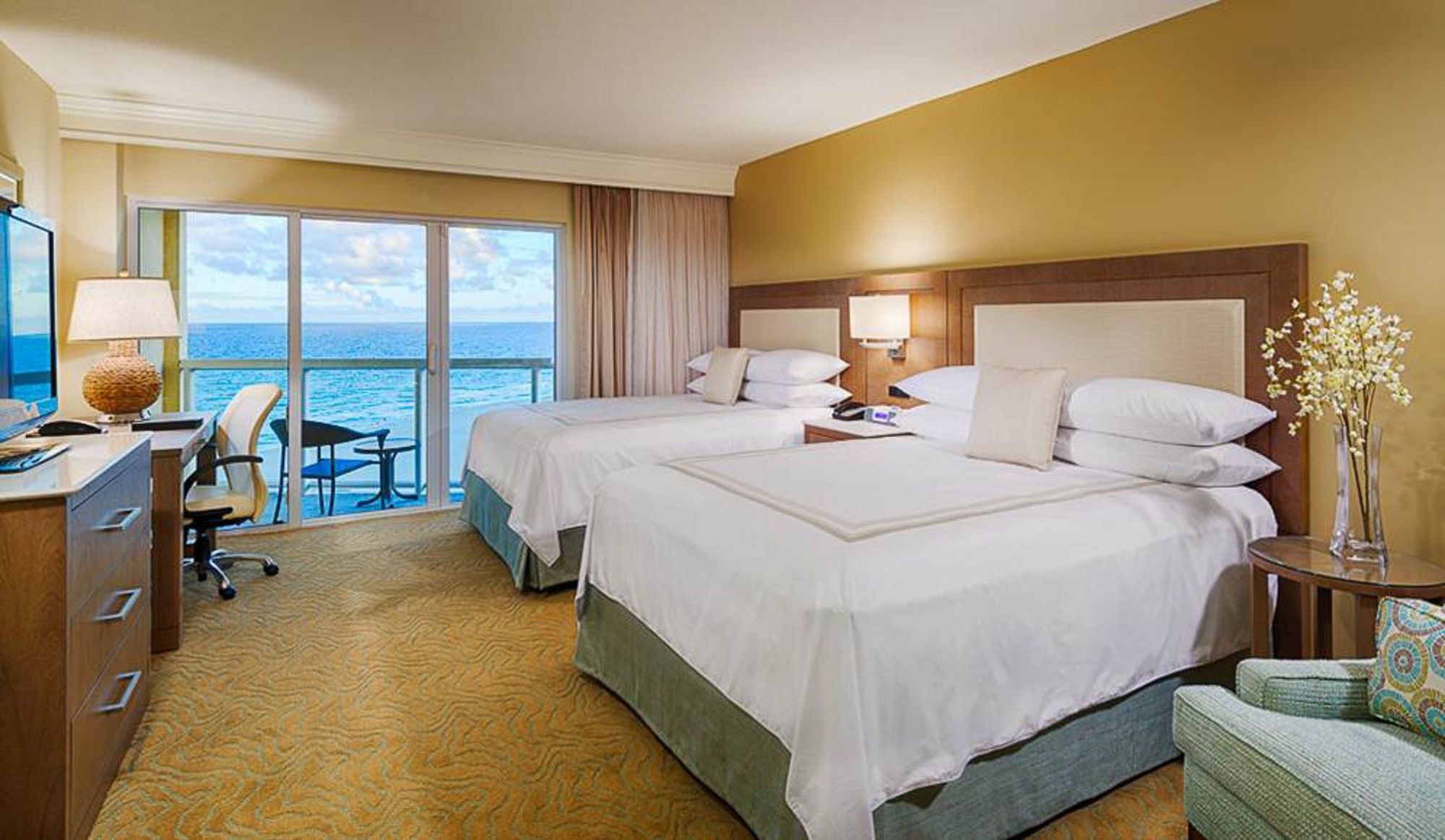 Fort Lauderdale Marriott Pompano Beach Resort And Spa Номер фото